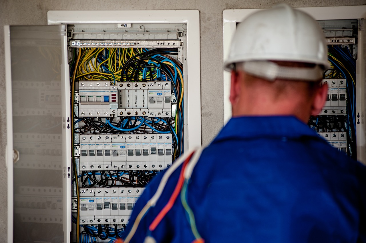 Why you need a qualified electricians on work